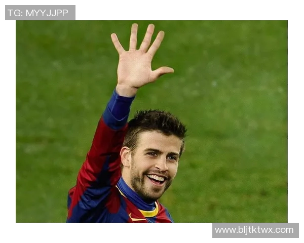 后卫犯规的足球明星盘点与精彩瞬间回顾