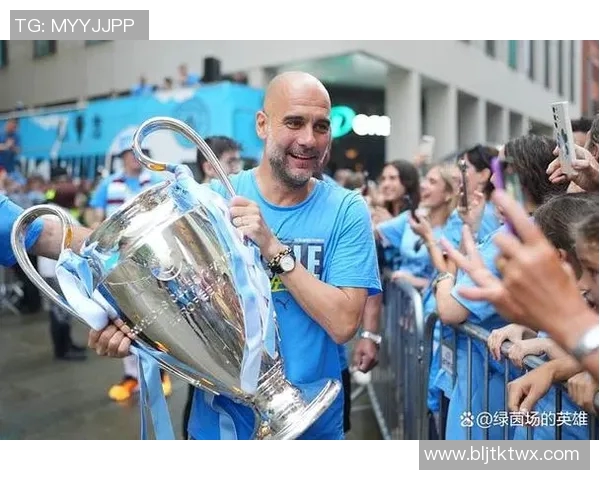 足球明星佩戴兔耳朵帽子引发时尚潮流球迷热议