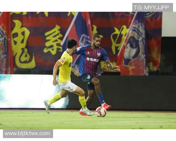 足球明星慷慨解囊为祖国捐款助力公益事业发展与社会福利改善