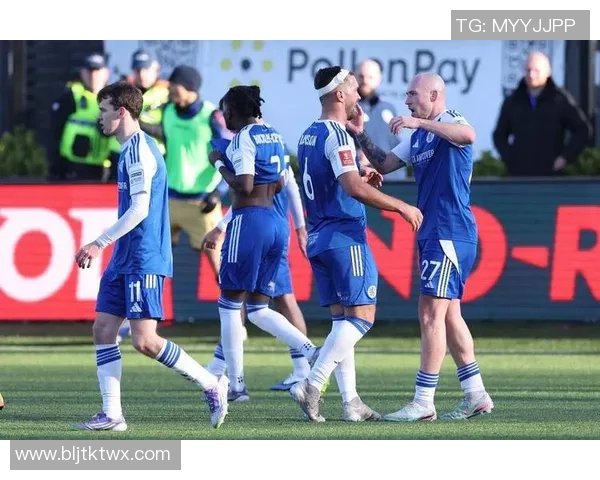 足球明星在迪拜的奢华旅游体验揭秘与背后故事分享